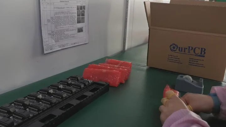 Packing bench: specify protection and identification for shipment. Shijiazhuang PCBA factory